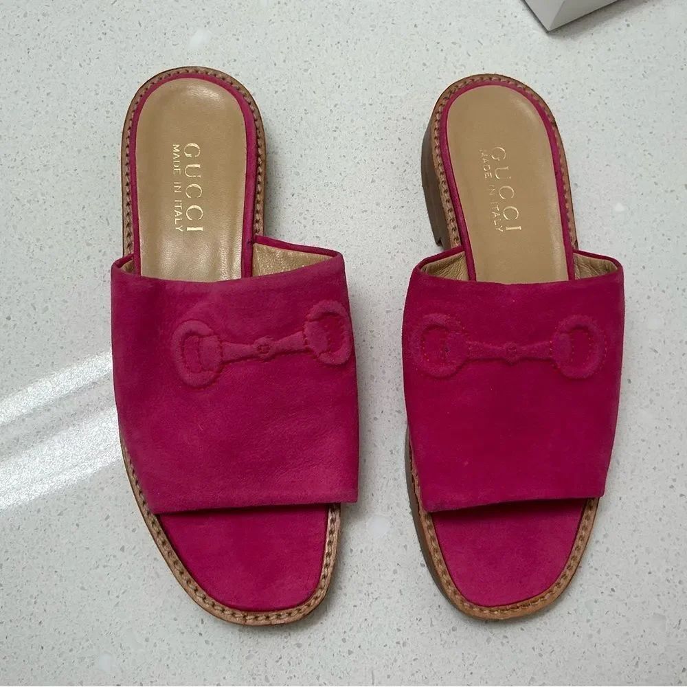 New Gucci Women's Fuchsia Suede Mules size 5B